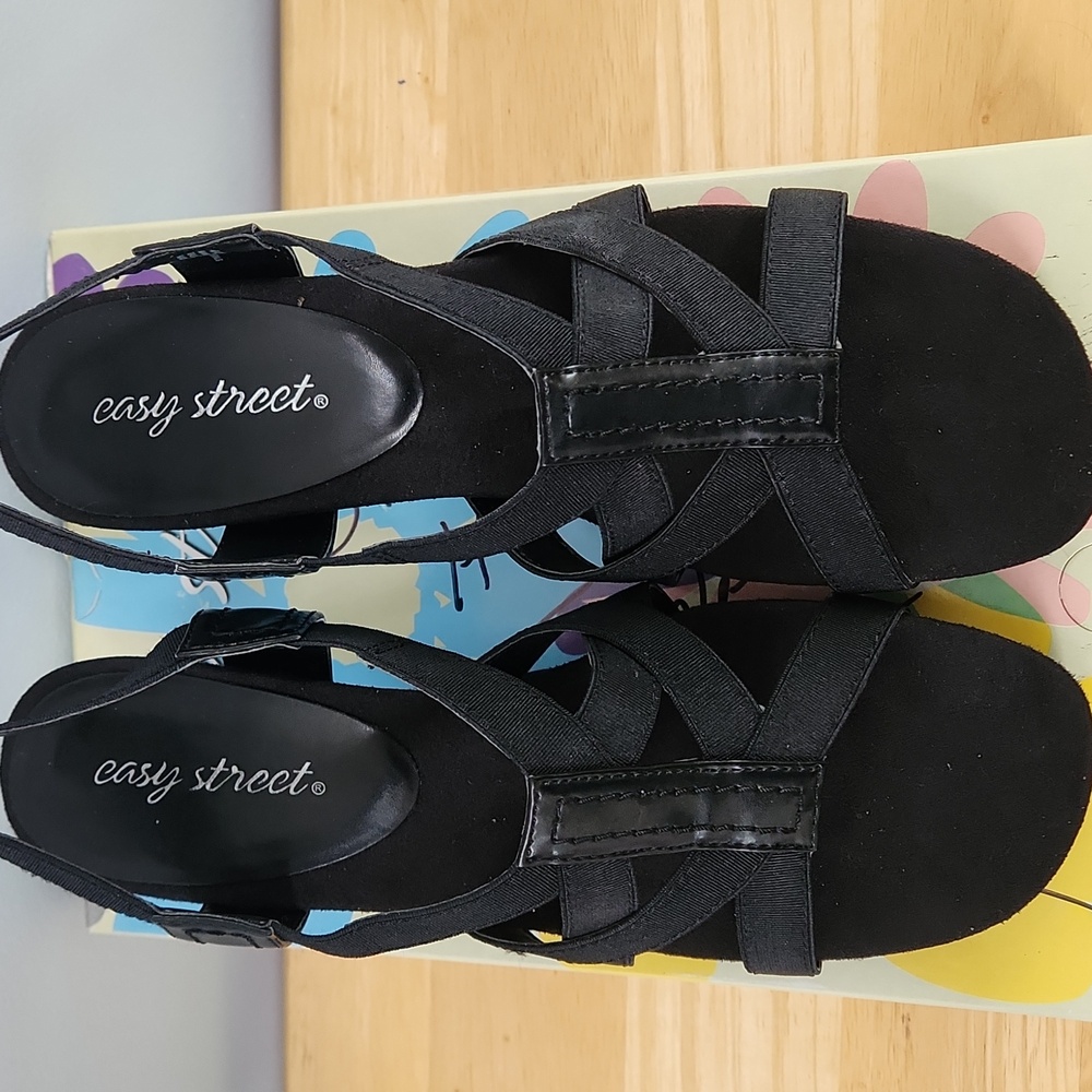 Easy Street Black Comfort Sandals Sz. 9